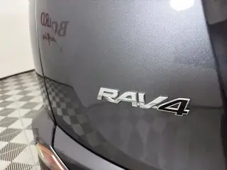 Toyota RAV4 2017 XLE 4dr SUV