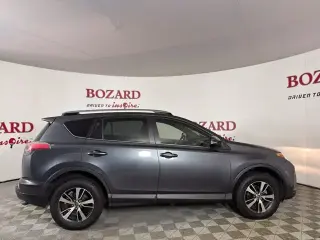 Toyota RAV4 2017 XLE 4dr SUV