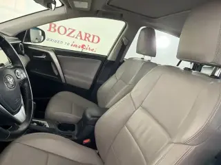 Toyota RAV4 2017 XLE 4dr SUV