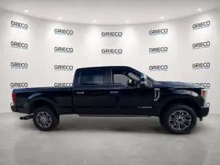 Ford F-250 Super Duty 2017 4x4 King Ranch 4dr Crew Cab 6.8 ft. SB Pickup