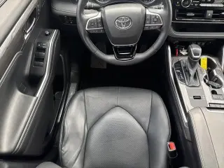 Toyota Highlander Hybrid 2021 Limited SUV de 4 puertas