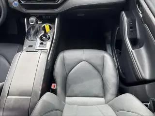 Toyota Highlander Hybrid 2021 Limited SUV de 4 puertas