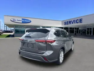 Toyota Highlander Hybrid 2021 Limited SUV de 4 puertas