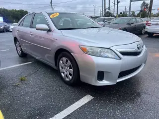 Toyota Camry Hybrid 2011