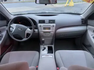 Toyota Camry Hybrid 2011