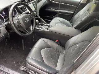 Toyota Camry Híbrida 2019 XLE 4dr Sedán