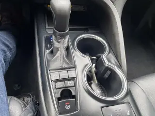 Toyota Camry Híbrida 2019 XLE 4dr Sedán