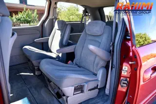 2005 Chrysler Town and Country