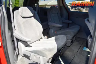 2005 Chrysler Town and Country