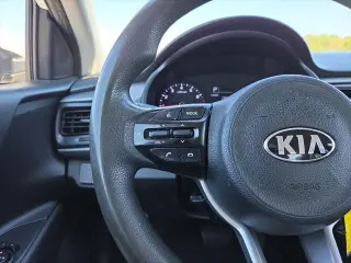 Kia Rio 2019 S 4dr Sedán