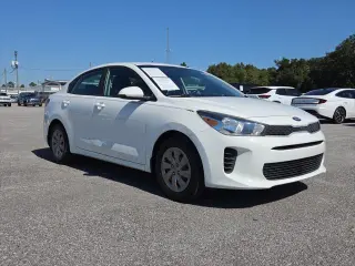 Kia Rio 2019 S 4dr Sedán
