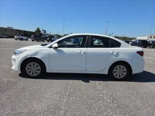 Kia Rio 2019 S 4dr Sedán