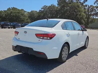 Kia Rio 2019 S 4dr Sedán