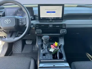 Toyota RAV4 2026 LE 4p SUV