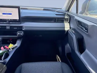 Toyota RAV4 2026 LE 4p SUV