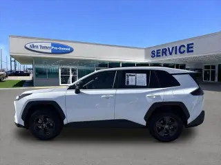 Toyota RAV4 2026 LE 4p SUV