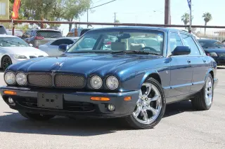 2000 Jaguar XJR