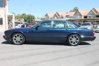 2000 Jaguar XJR