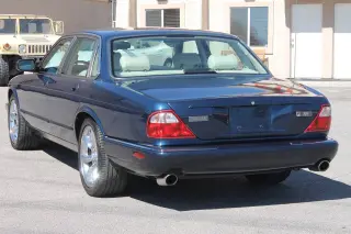 2000 Jaguar XJR