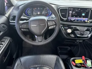Chrysler Pacifica Hybrid 2022 Touring L 4dr Minivan