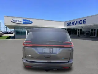 Chrysler Pacifica Hybrid 2022 Touring L 4dr Minivan