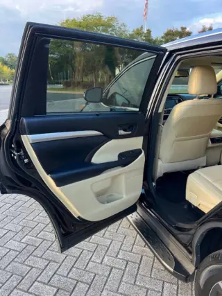 Toyota Highlander 2016