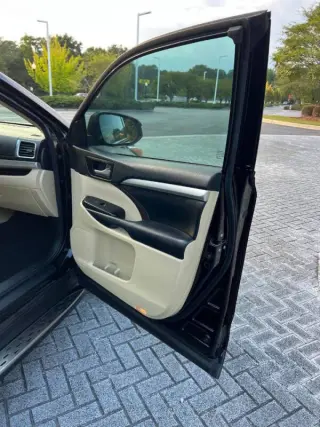 Toyota Highlander 2016