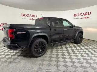 Chevrolet Colorado 2024 4x4 Trail Boss 4dr Crew Cab 5 ft. SB