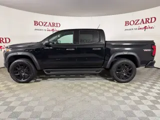 Chevrolet Colorado 2024 4x4 Trail Boss 4dr Crew Cab 5 ft. SB