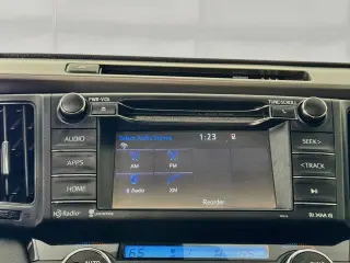 Toyota RAV4 2017 AWD XLE 4dr SUV