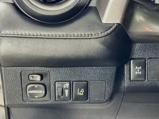 Toyota RAV4 2017 AWD XLE 4dr SUV