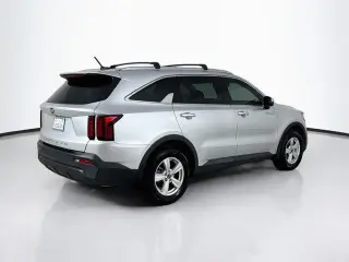 Kia Sorento 2021 LX 4dr SUV