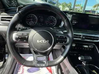 Kia K5 2023 GT 4dr Sedán