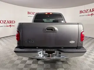 Ford F-150 2002 4dr SuperCrew XLT 2WD Styleside SB