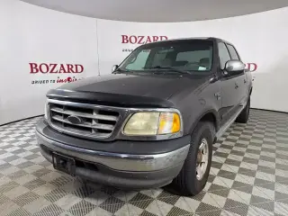 Ford F-150 2002 4dr SuperCrew XLT 2WD Styleside SB