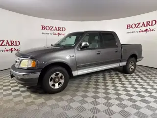 Ford F-150 2002 4dr SuperCrew XLT 2WD Styleside SB