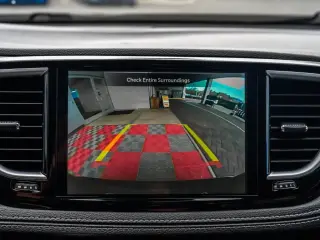 Chrysler Pacifica 2023 Limited 4dr Mini-Van