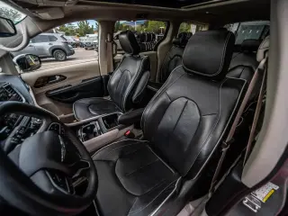 Chrysler Pacifica 2023 Limited 4dr Mini-Van