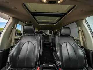 Chrysler Pacifica 2023 Limited 4dr Mini-Van