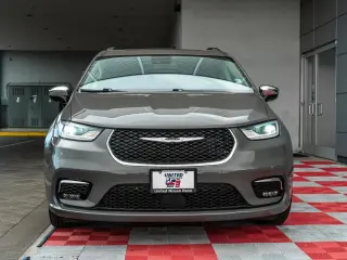 Chrysler Pacifica 2023 Limited 4dr Mini-Van