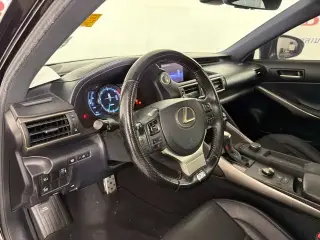 Lexus IS 300 2018 4dr Sedán