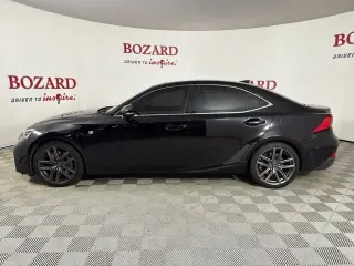 Lexus IS 300 2018 4dr Sedán