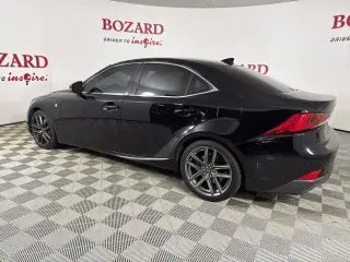 Lexus IS 300 2018 4dr Sedán