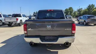 Ram 1500 2015 4x4 SLT 4p Camioneta Cabina Completa 5.5 pies BA