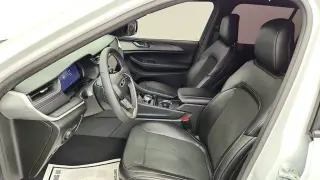 Jeep Grand Cherokee 2025 4x4 Laredo 4dr SUV