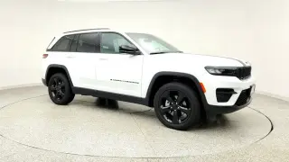 Jeep Grand Cherokee 2025 4x4 Laredo SUV 4p