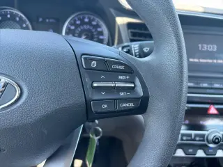 Hyundai ELANTRA 2020 SE 4p Sedana