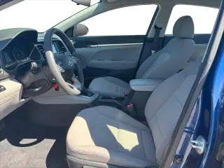 Hyundai ELANTRA 2019 SE 4p Sedan 6M