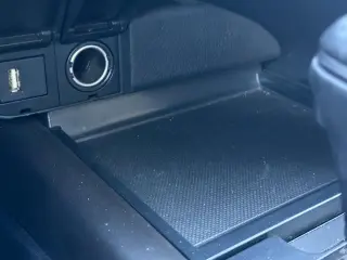 Toyota Camry Híbrido 2024 SE 4d Sedán