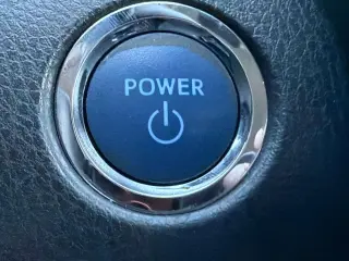 Toyota Camry Híbrido 2024 SE 4d Sedán